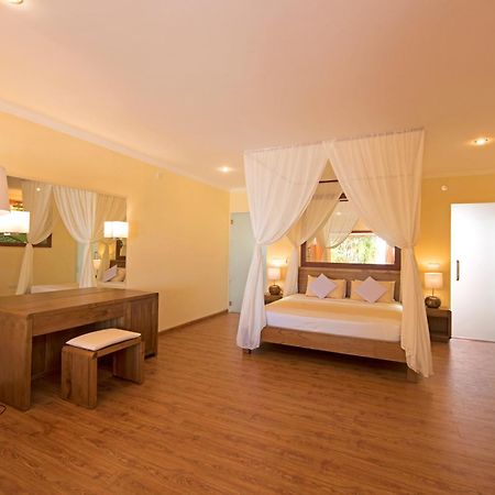 Thulhagiri Island Resort & Spa Thulhaagiri Esterno foto